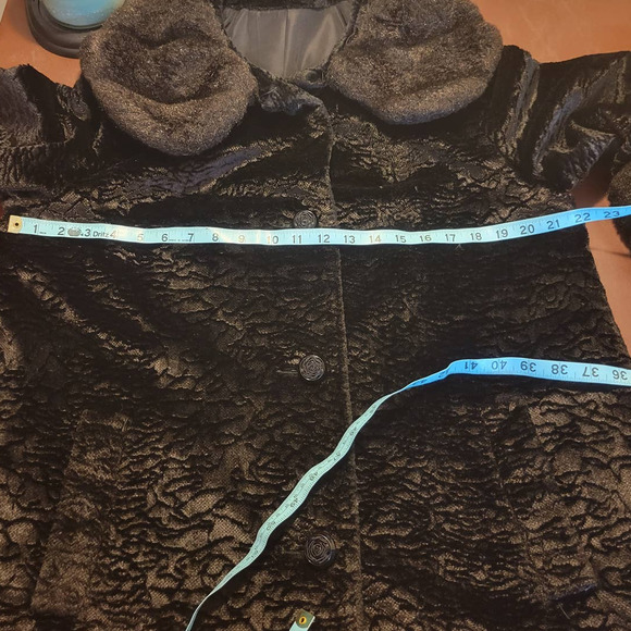 🖤 Vintage 60s Faux Fur Coat - Picture 4 of 13